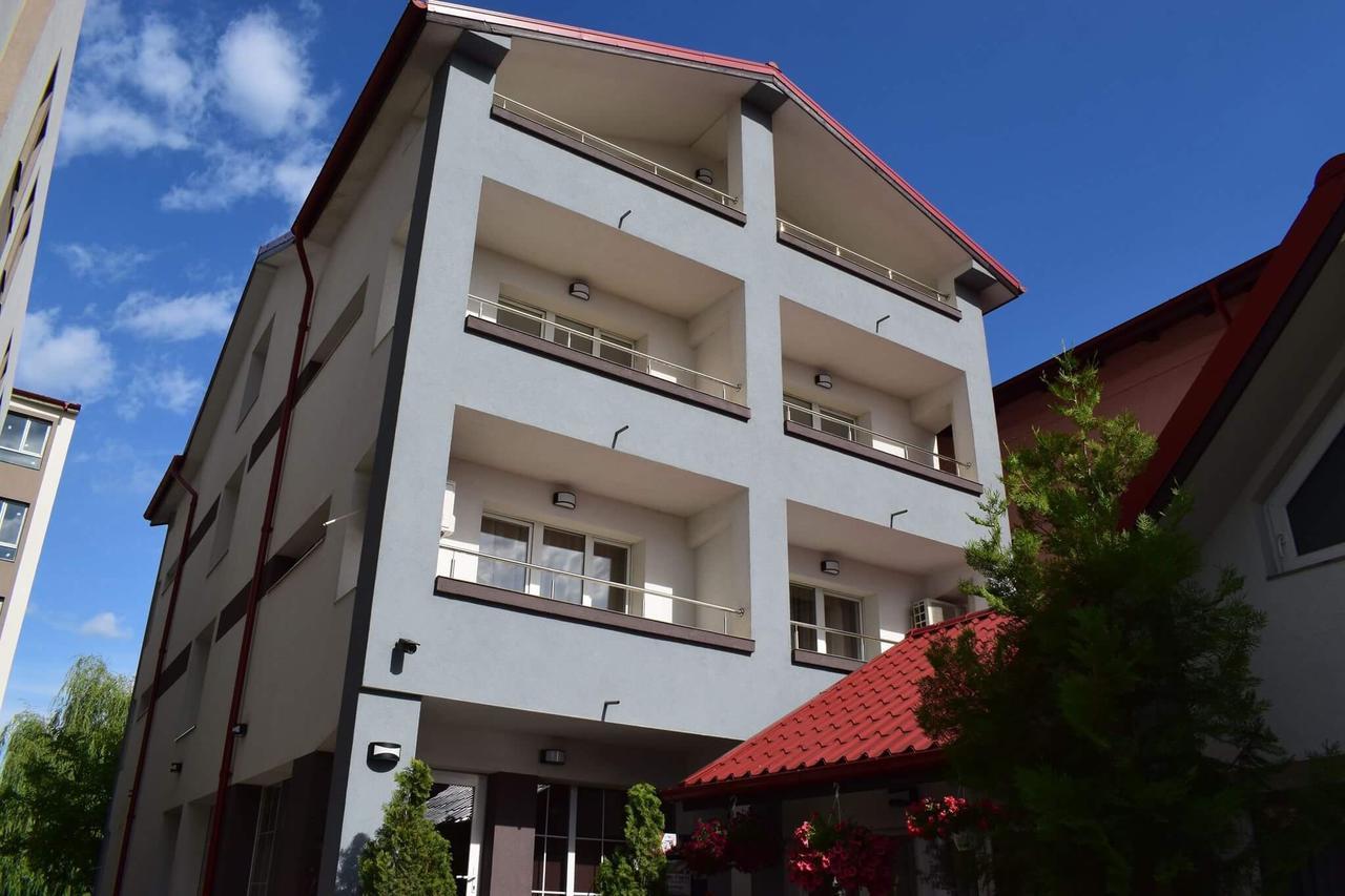Fast Airport Accomodation Otopeni Exterior photo